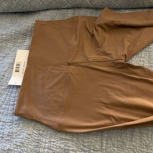 Brown cotton comfy leggings.